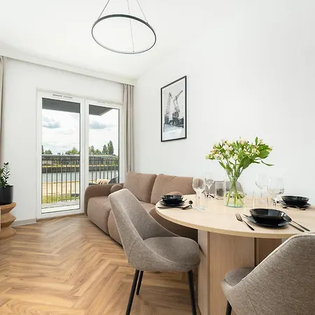 Prado Grand Bulwar Lägenhet *